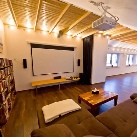 Apartment Cinema