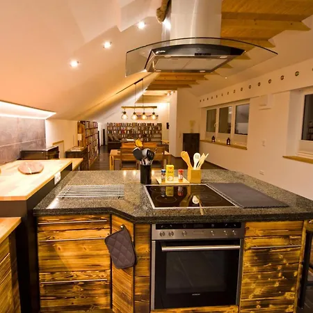 Cinema Apartment Eltzerhoefe