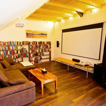 Cinema Appartement *